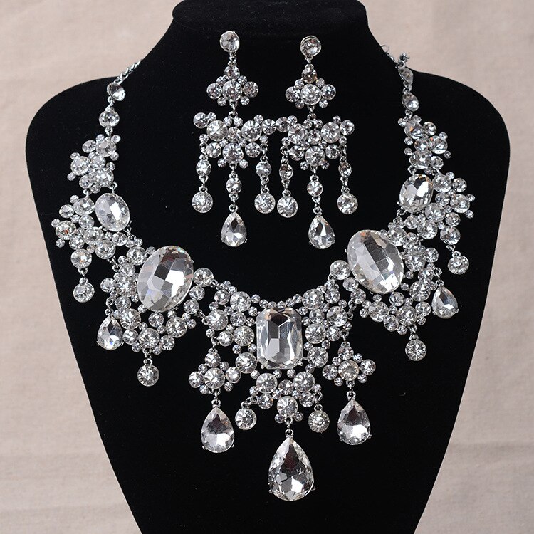Conjuntos grandes de joyas de cuentas africanas, diamantes de imitación, conjunto de collar y pendientes con estilo de gota de agua, conjunto de joyería nupcial de cristal indio clásico