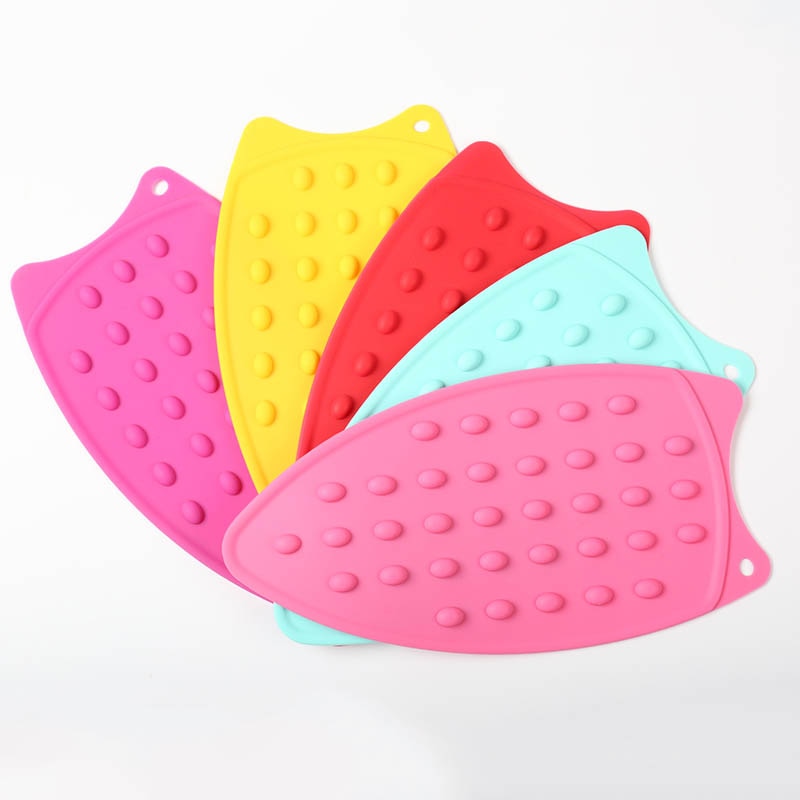 Manta Flexible de silicona para planchar, resistente al calor, almohadilla de descanso de hierro portátil con puntos y burbujas, almohadilla para tabla de planchar, 1 ud.